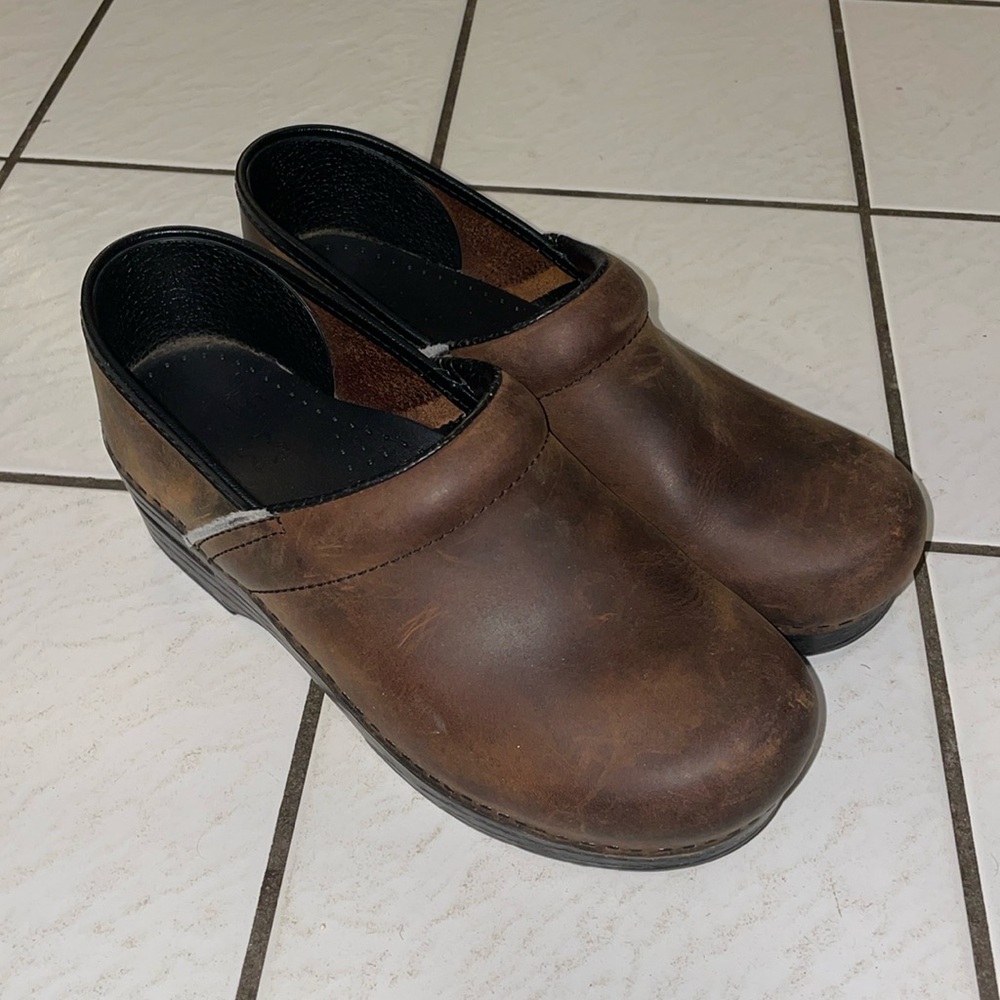 Classic Brown Leather Men's Shoes